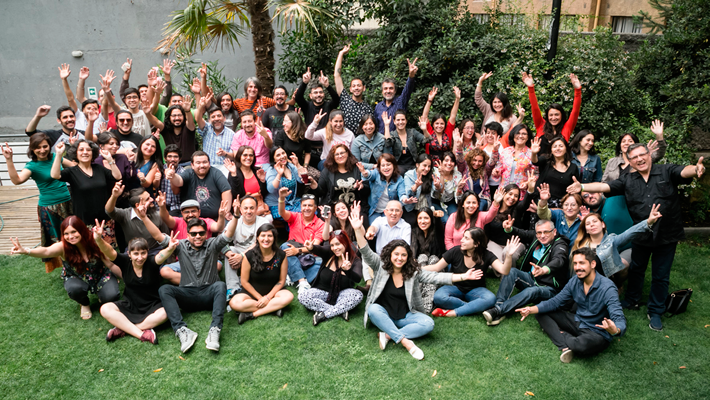 Adriana Fresquet estará en Chile para conversar con profesores y profesoras del país acerca de su experiencia llevando el cine a escuelas y comunidades en Brasil.