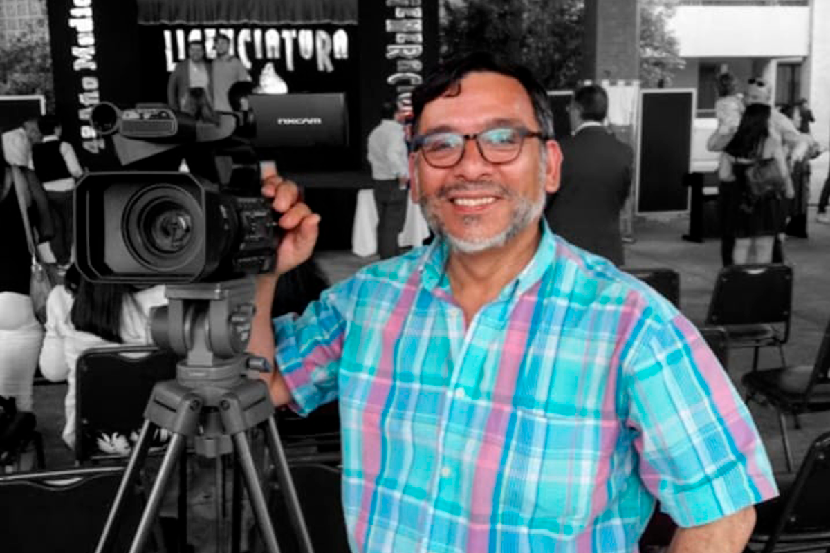 profesor Alejandro Alarcón