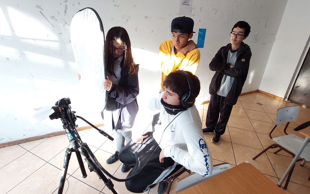 ¡Convocatoria Abierta para el Primer Festival de Cine Escolar «Cinesurescolar» en Collipulli!